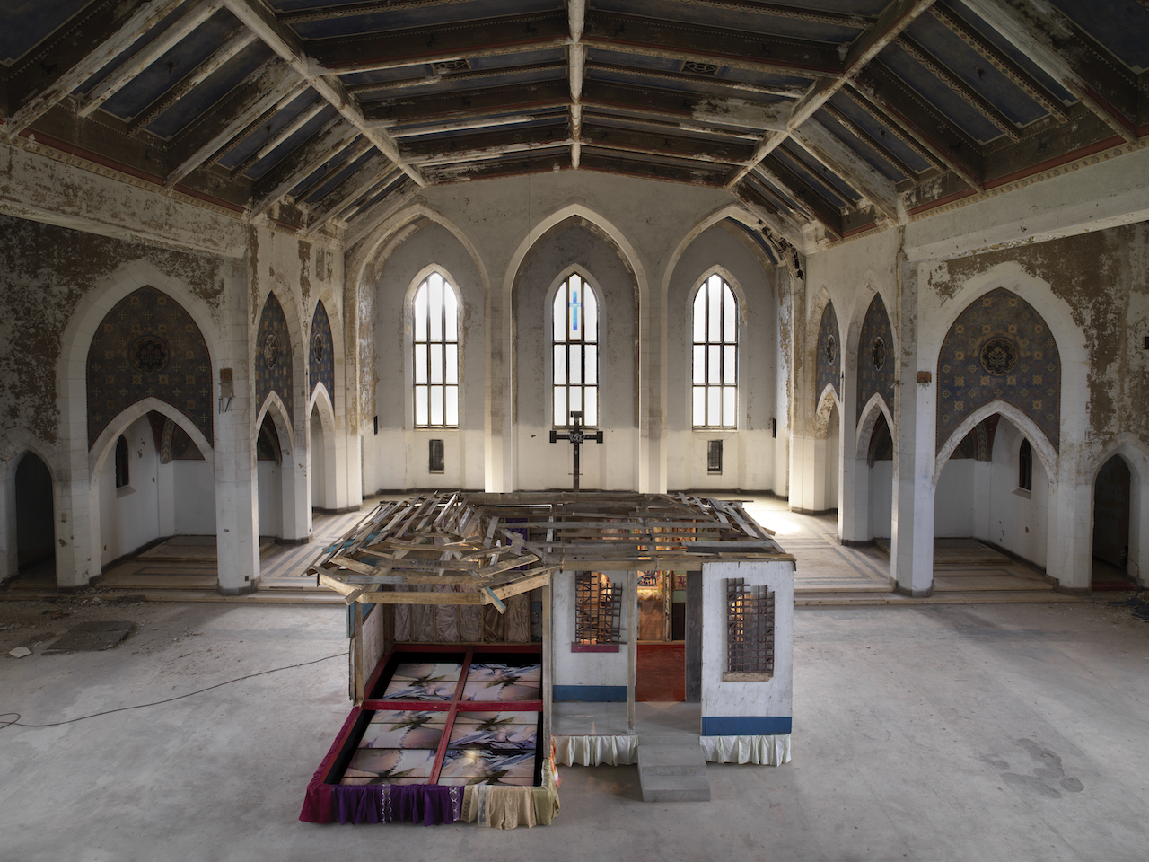 Akeem Smith, Installation view, "SOURSOP", Woods Cathedral, Detroit, 2021